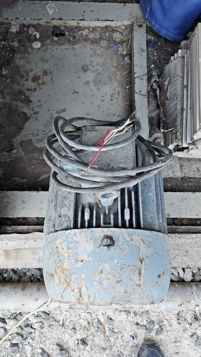 Электродвигатель 3-х фазный на 1500 об/мин