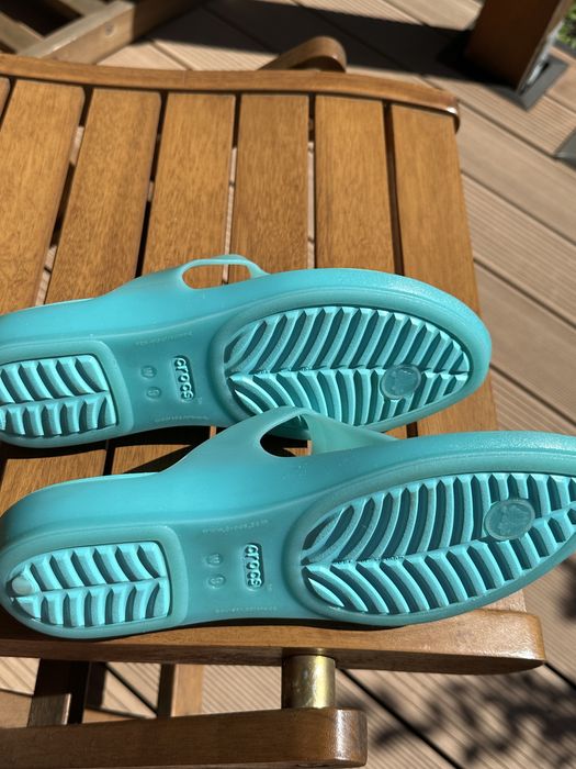 Papuci de plaja Crocs