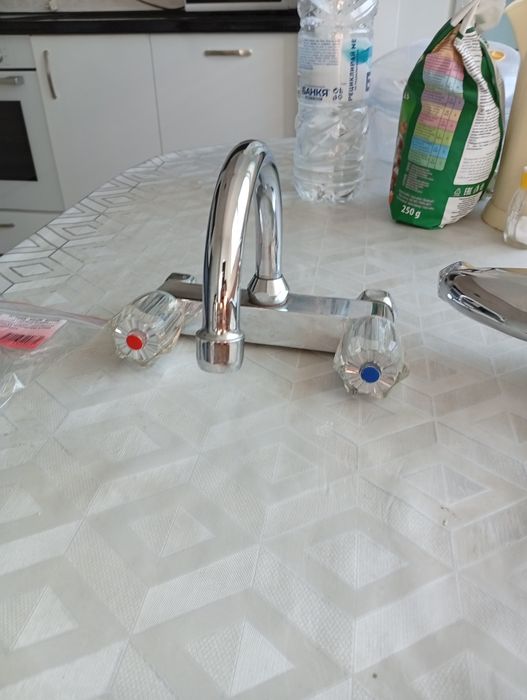 Смесител. Два броя.