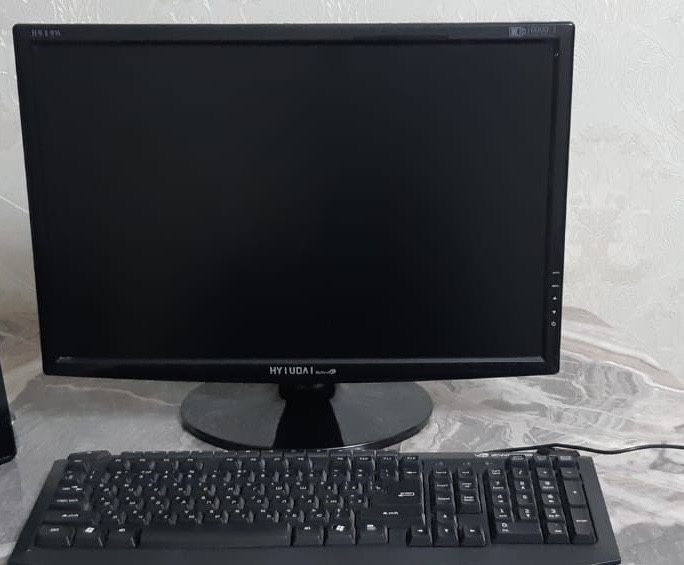 Продаю монитор хороший