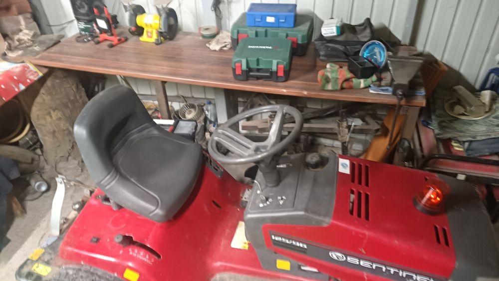 Tractoraș de grădină