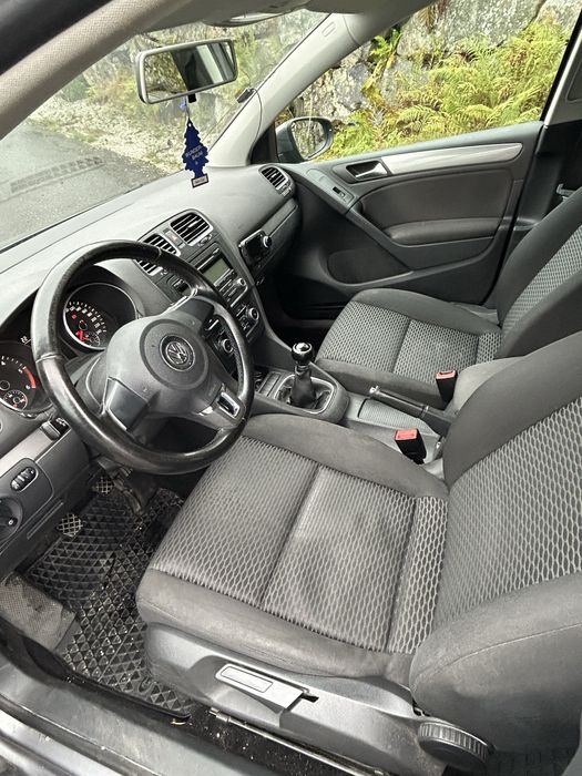 Vand sau schimb Golf 6.