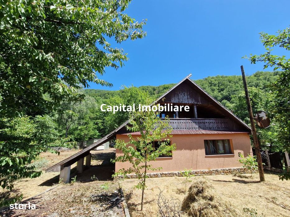 Casa cu teren de vanzare in Baita, 140m2, 4 camere, Comision 0%