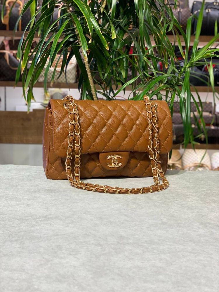 Geanta Chanel  Noua !!! Dimensiuni 26/18 !!!