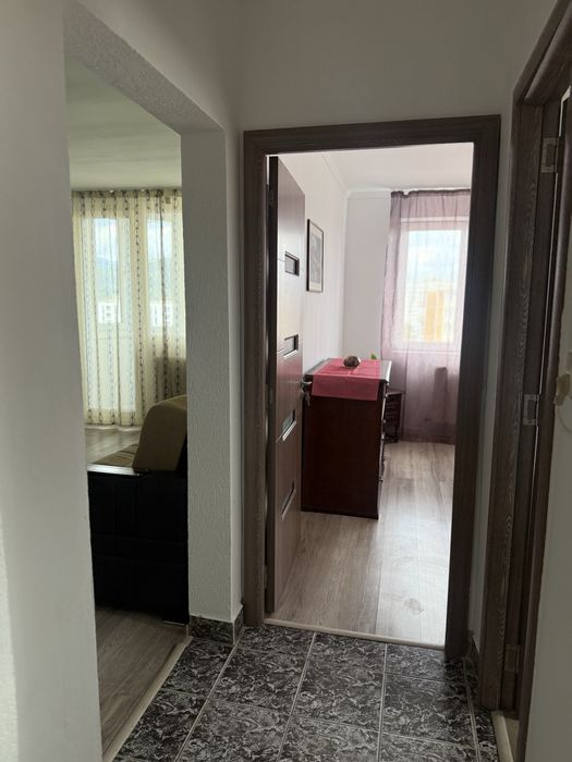 Inchiriez apartament 2 camere zona buna, termen lung