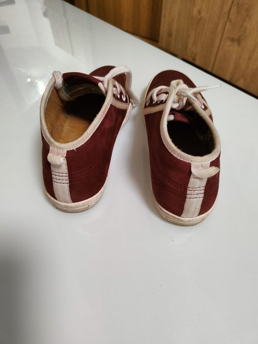 Кецове цвят бордо, на марката Hobbys