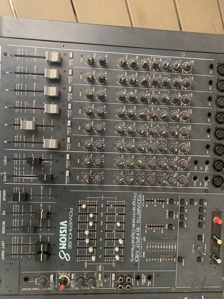 mixer studiomaster