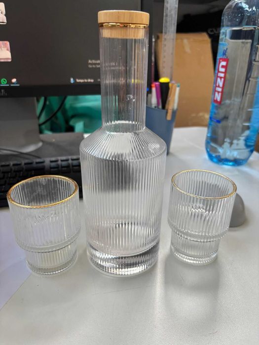 Set carafă cu 2 pahare, sticlă transparentă, elegant