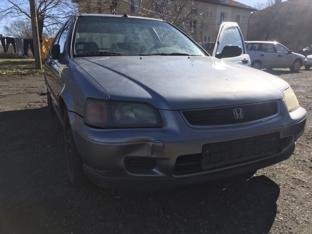 Honda Civic 1.6 16v На Части