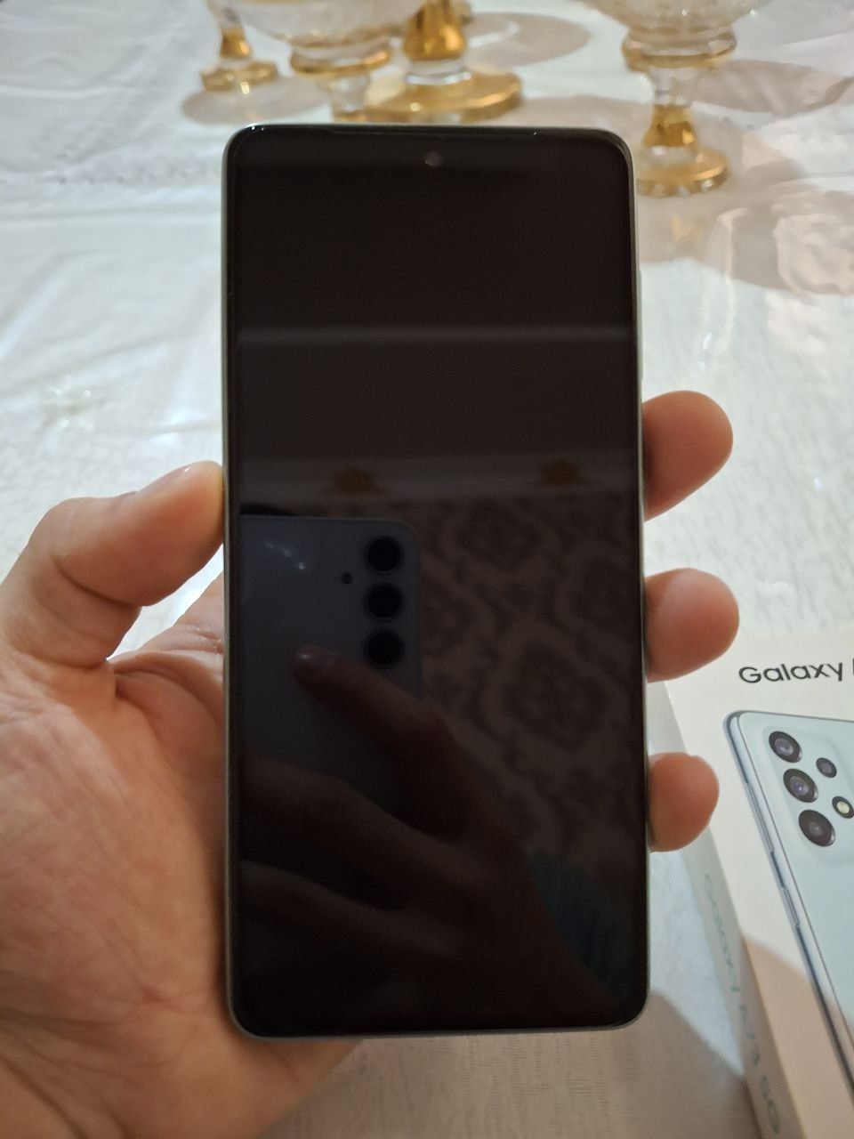 Samsung A73 5G kar dok bor radnoy