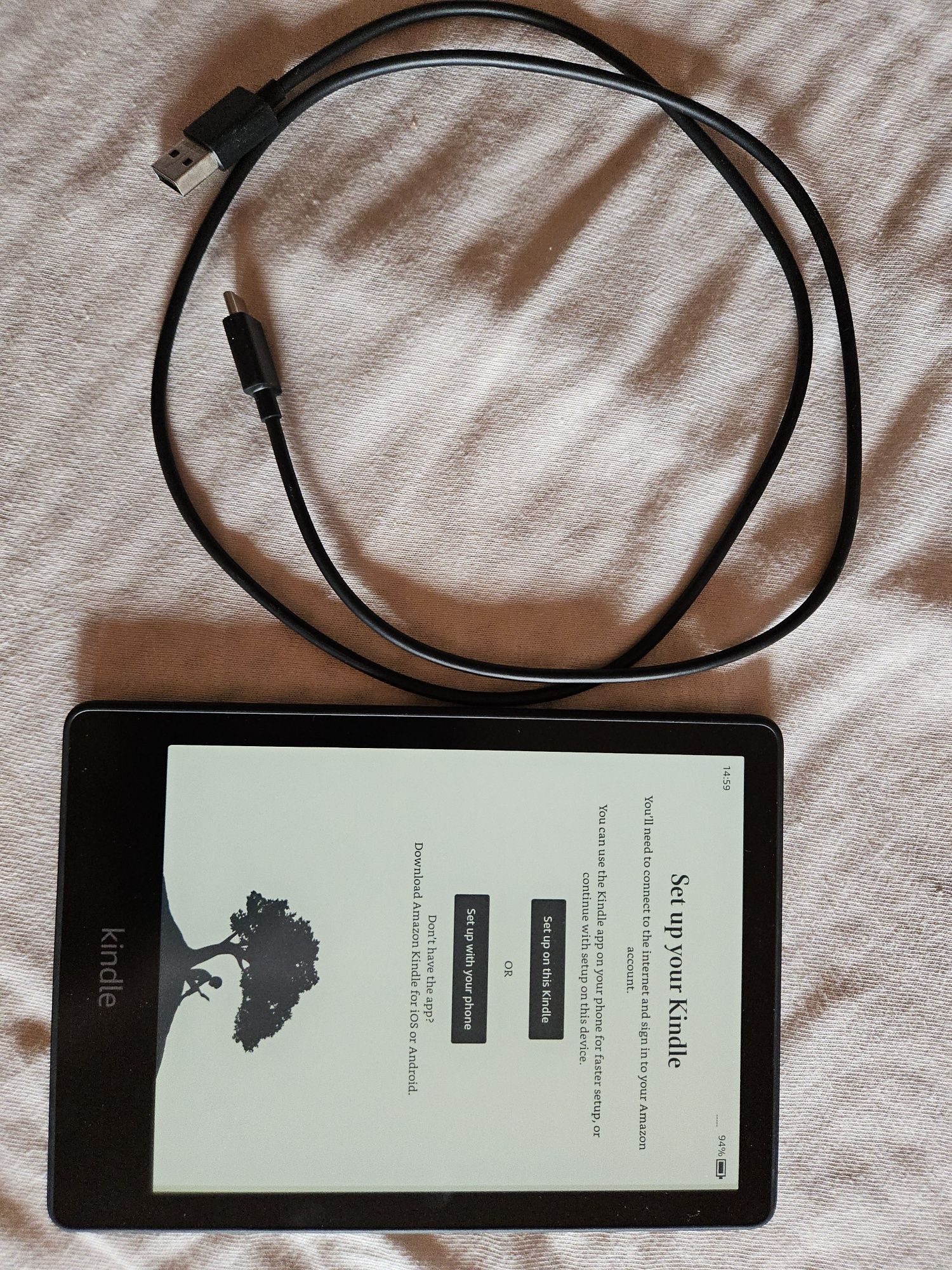 vând tableta Kindle Paperwhite nou
