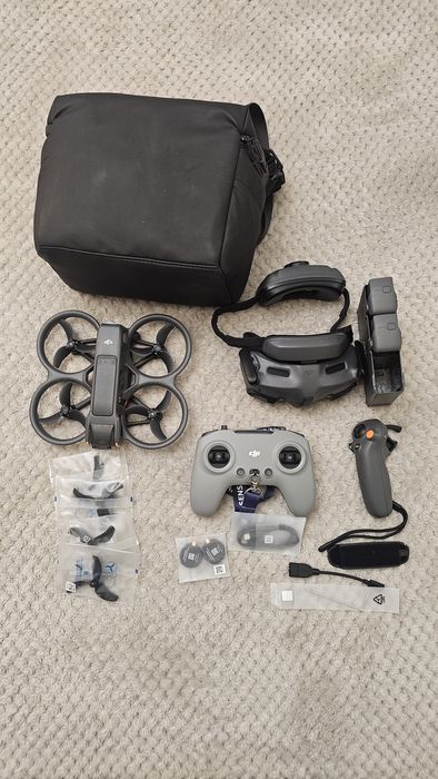 Продавам Dji Avata 2 Fly more + FPV3 controller