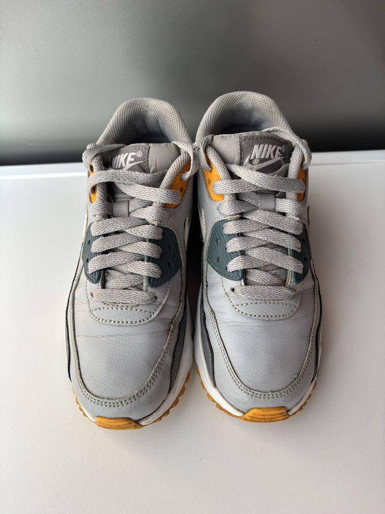 Дамски маратонки NIKE