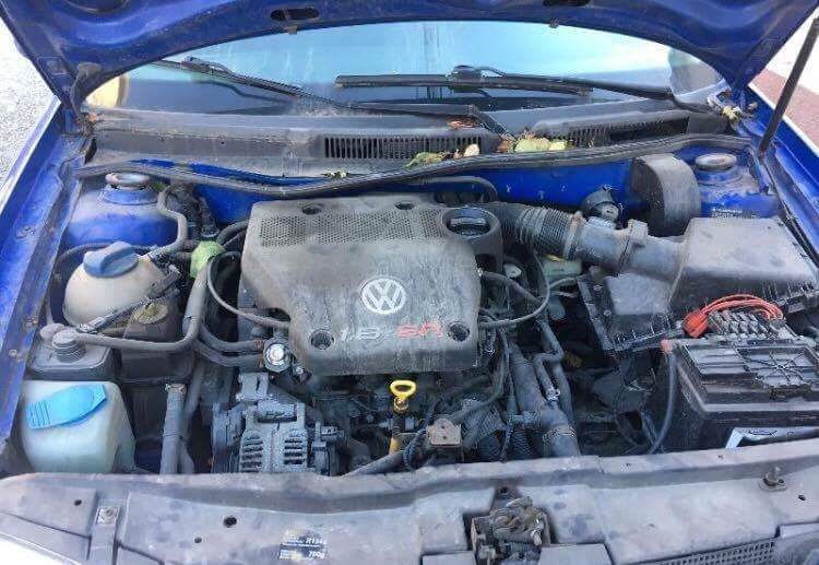 Volkswagen Golf 4 1.6 benz На части !