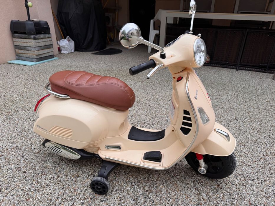 Motoreta electrica pentru copii