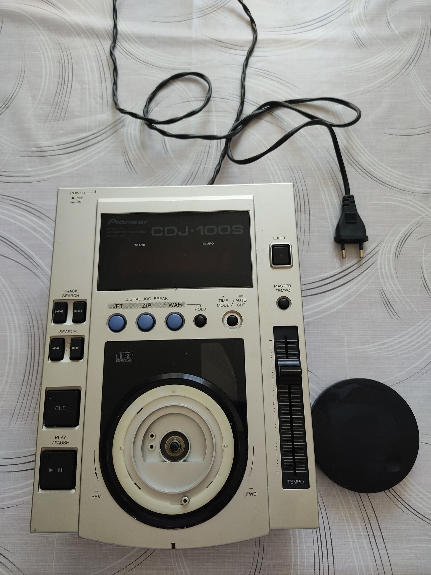 CD  player Pioneer 100