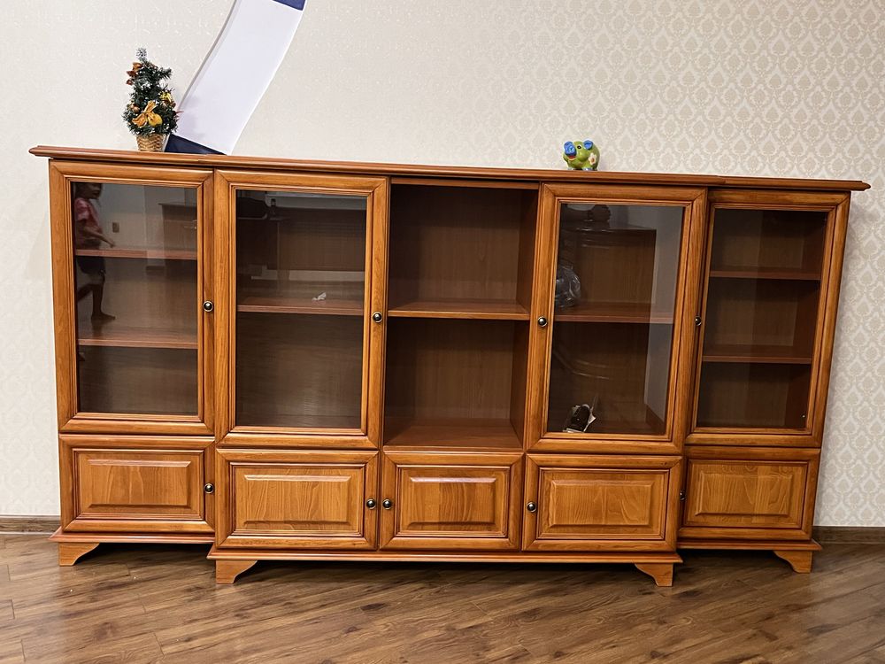 Шкаф для книг и более