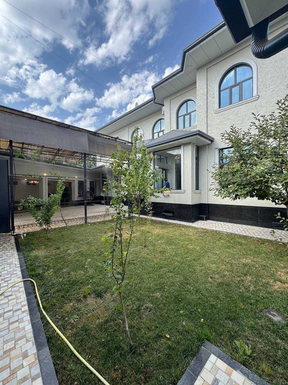 Продажа Евро Дома Элитная Махалля 5,5 соток 16 Комнат