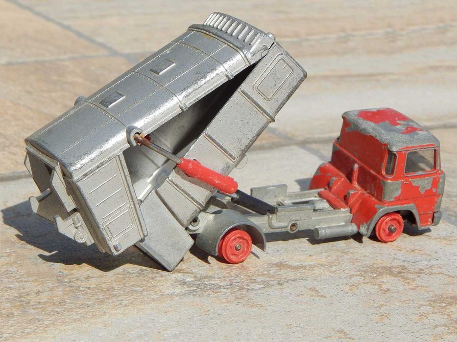 Macheta gunoiera Magirus-Deutz Mullwagen Siku 1:50 1972 V274