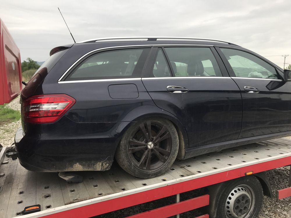 dezmembrez  Mercedes E 220 CDI fab 2012 W212