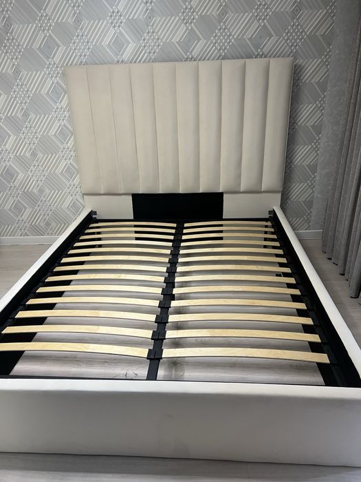 Двухспальный кровать размер 160х200