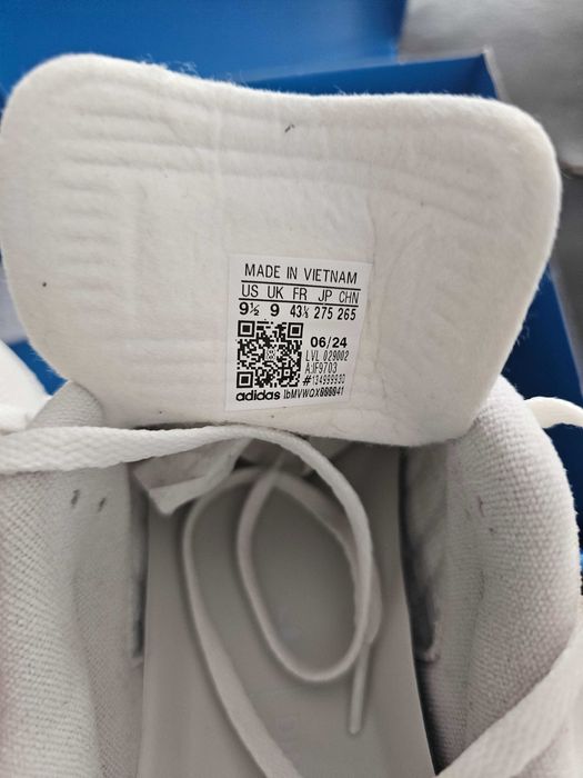 Sneakers adidas x Dingyun Zhang Samba