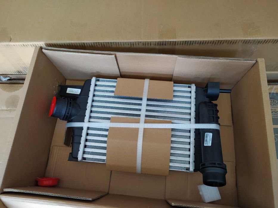 RADIATOR INTERCOOLER (turboflanta) la peste 1000 de modele POLCAR