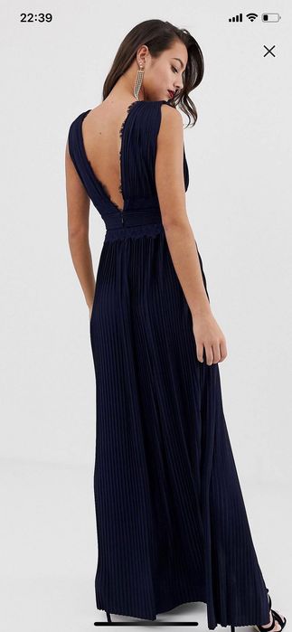 Официална рокля Asos UK6