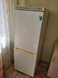 Здравствуйте продаётся холодильник в хорошем состоянии