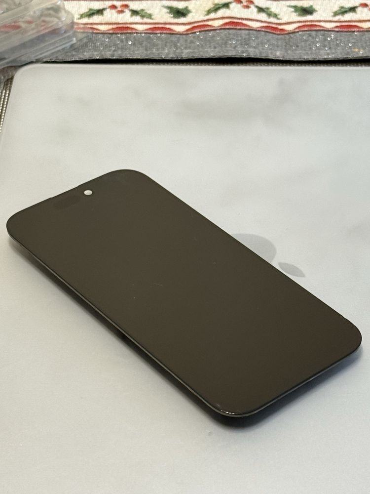 Дисплей iPhone 16 Pro оригинален