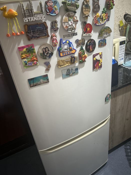 Продаю холодильник Позис б/у в хорошем состоянии отлично работает