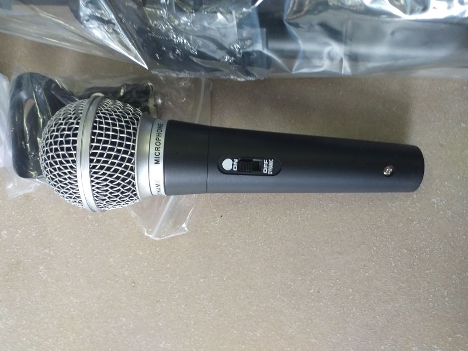 Microfon profesional Germany electronic cu stativ inclus