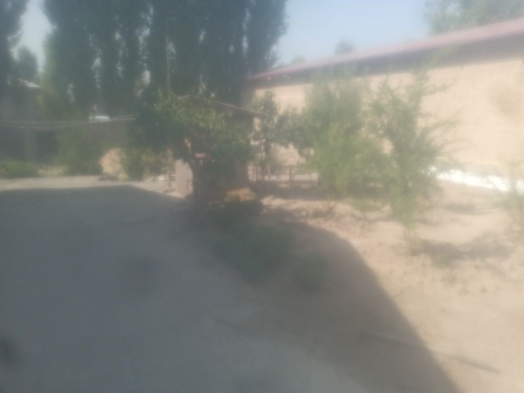 Assalomu aleykum yaxshimisila yer sotiladi 2 sotix srochna