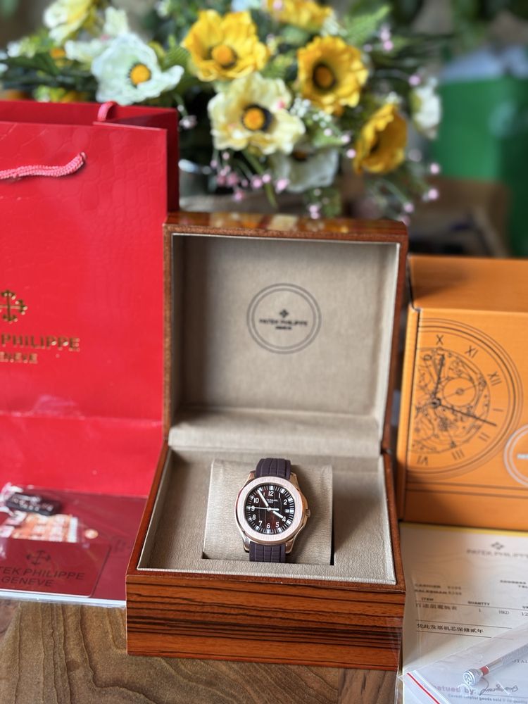 Petek Philippe Aquanaut 40mm