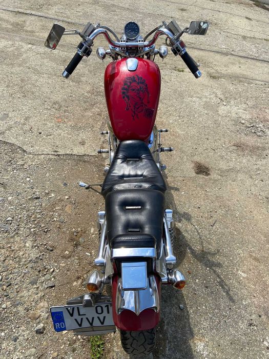 Suzuki Intruder 800