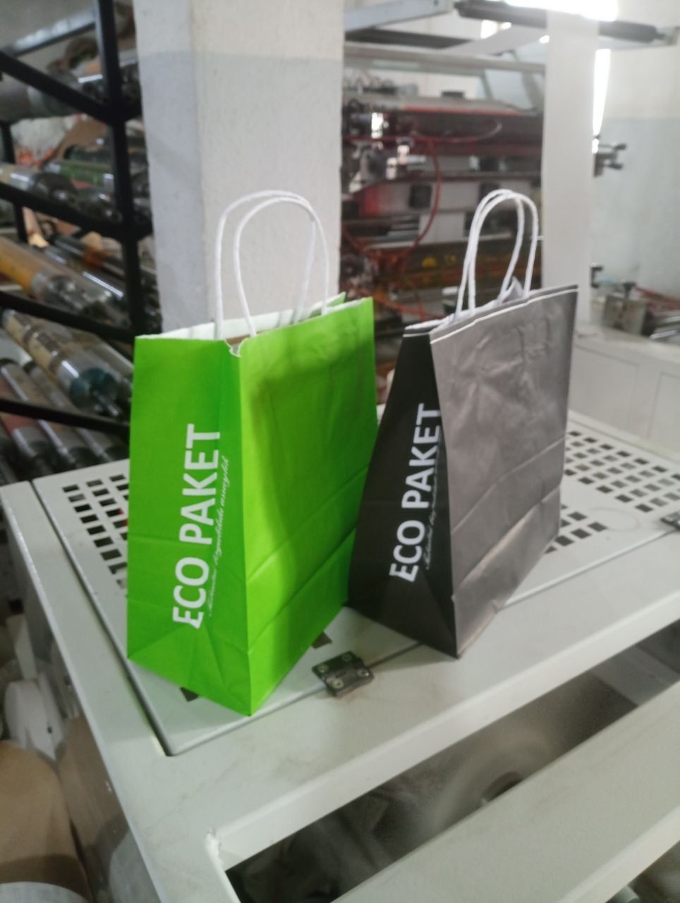 Qog'oz Kraft Upakovka Paketlar