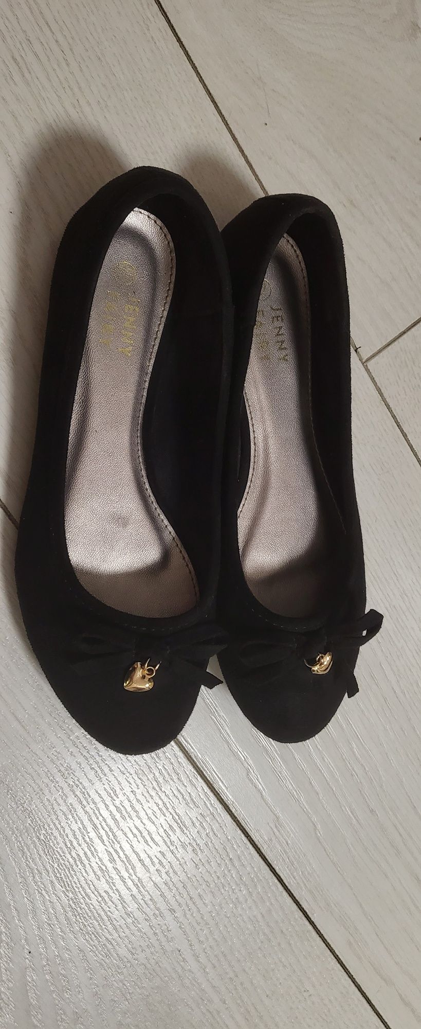 Дамски обувки и сандали