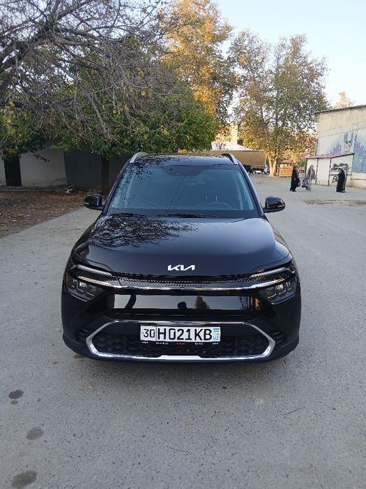 Kia carens sotiladi ideal xolatda