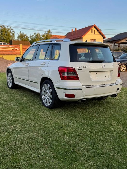 Vand Mercedes GLK 200 sport din 2011