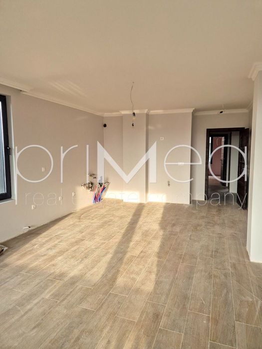 Продава се Тристаен апартамент в Бургас, Славейков - 115 кв.м за 1553 €/кв.м - Снимка #1