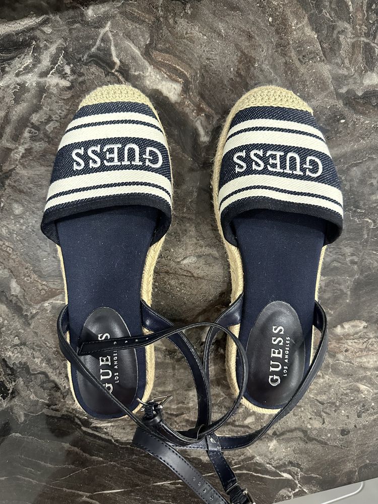 Дамски еспадрили Guess