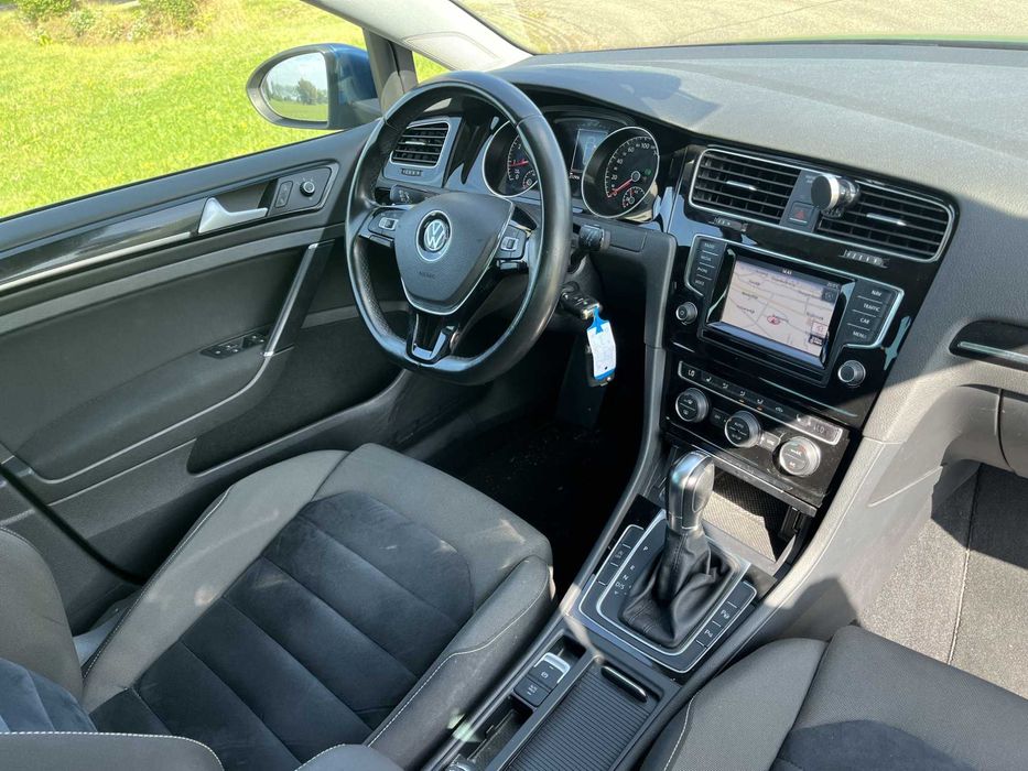 VW GOLF 7 Highline Automată Benzină RATE DIRECT cu Buletinul 640 RON