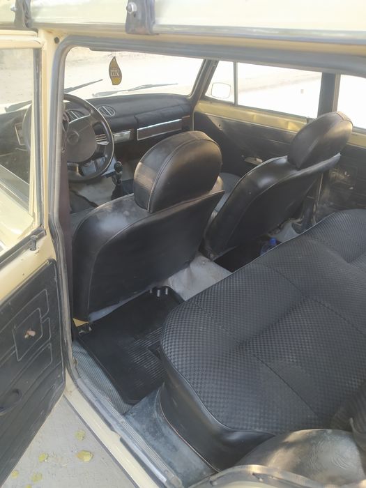 Vaz 2102 sotiladi srochno