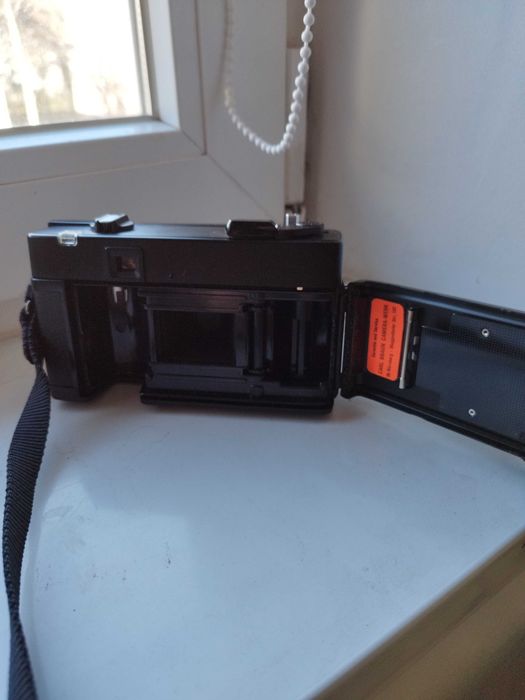 Aparat foto  Konica C 35, pe fim