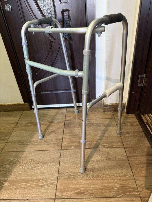 Cadru din aluminiu ajutor deplasae