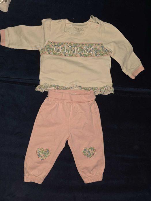 Детски дрешки, подходящи за бебета от 3 до 12 месеца