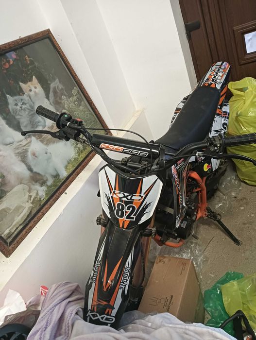 Vand motor cross
