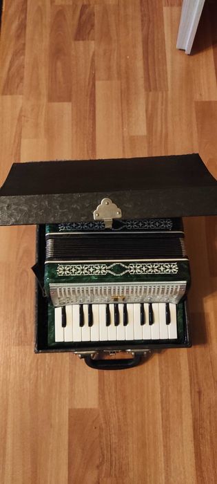 Acordeon Manbiw ,Razho ,made in URSS, copii.