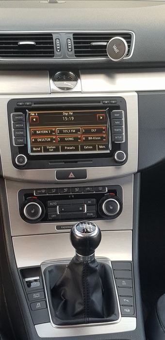 Vand Volkswagen Passat B7 Highline 2012 170 Cp