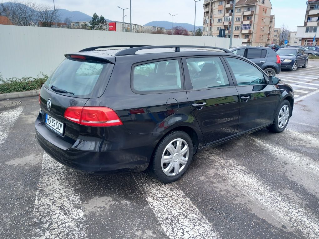 Vând Volkswagen Passat